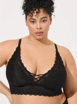 Null Lightly Lined Lace Xo Front Bralette