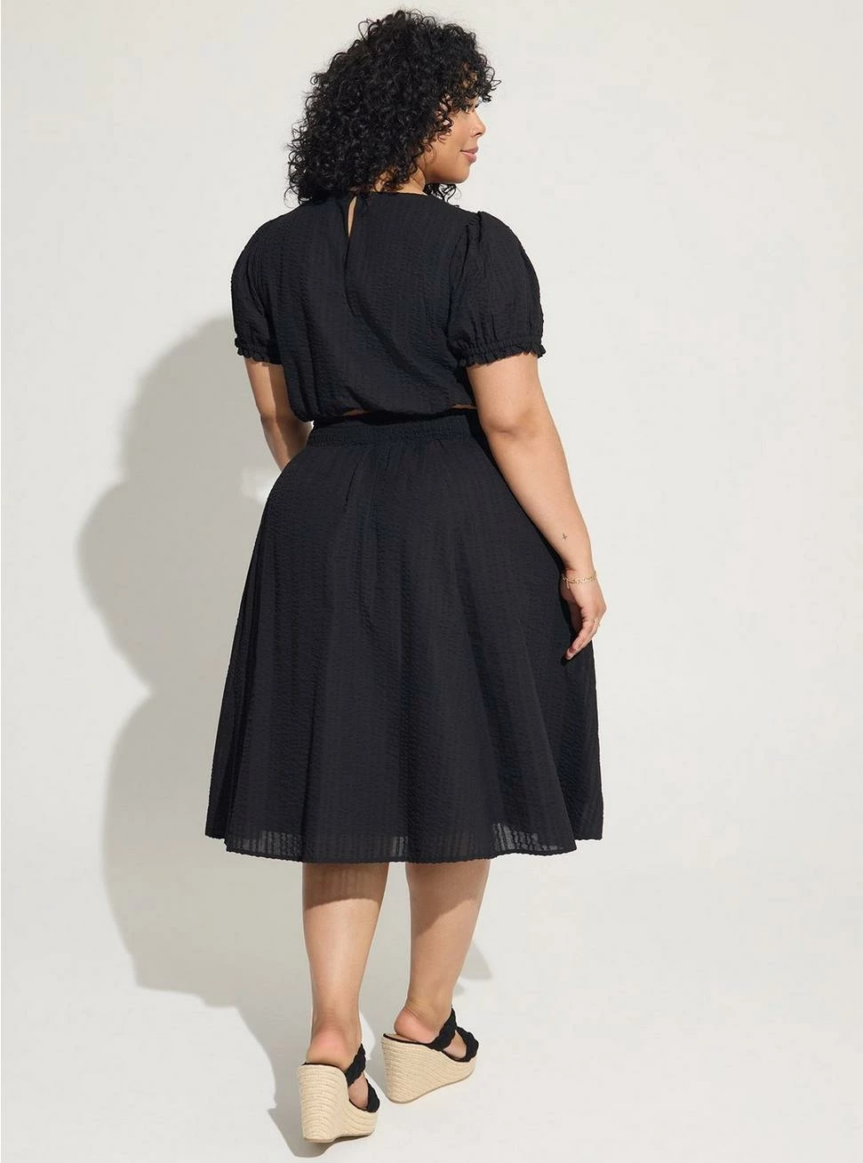 TORRID Midi Seer Sucker Smocked Skirt Set - Image 3
